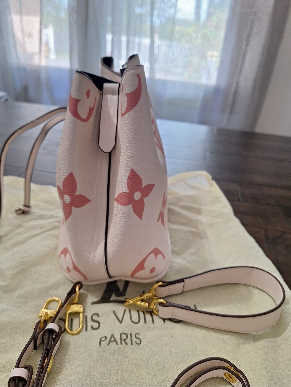 Pink & White Drawstring Crossbody - Picture 2 of 6